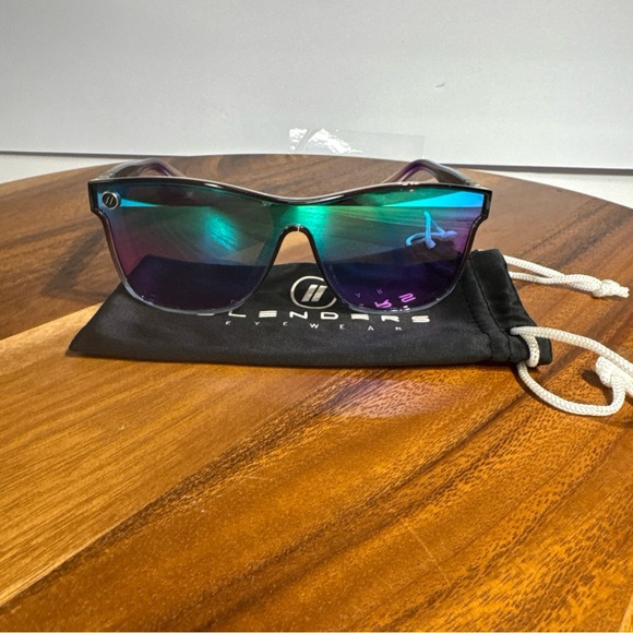 Blenders Eyewear Men's Black and Blue Sunglasses - Picture 1 of 6